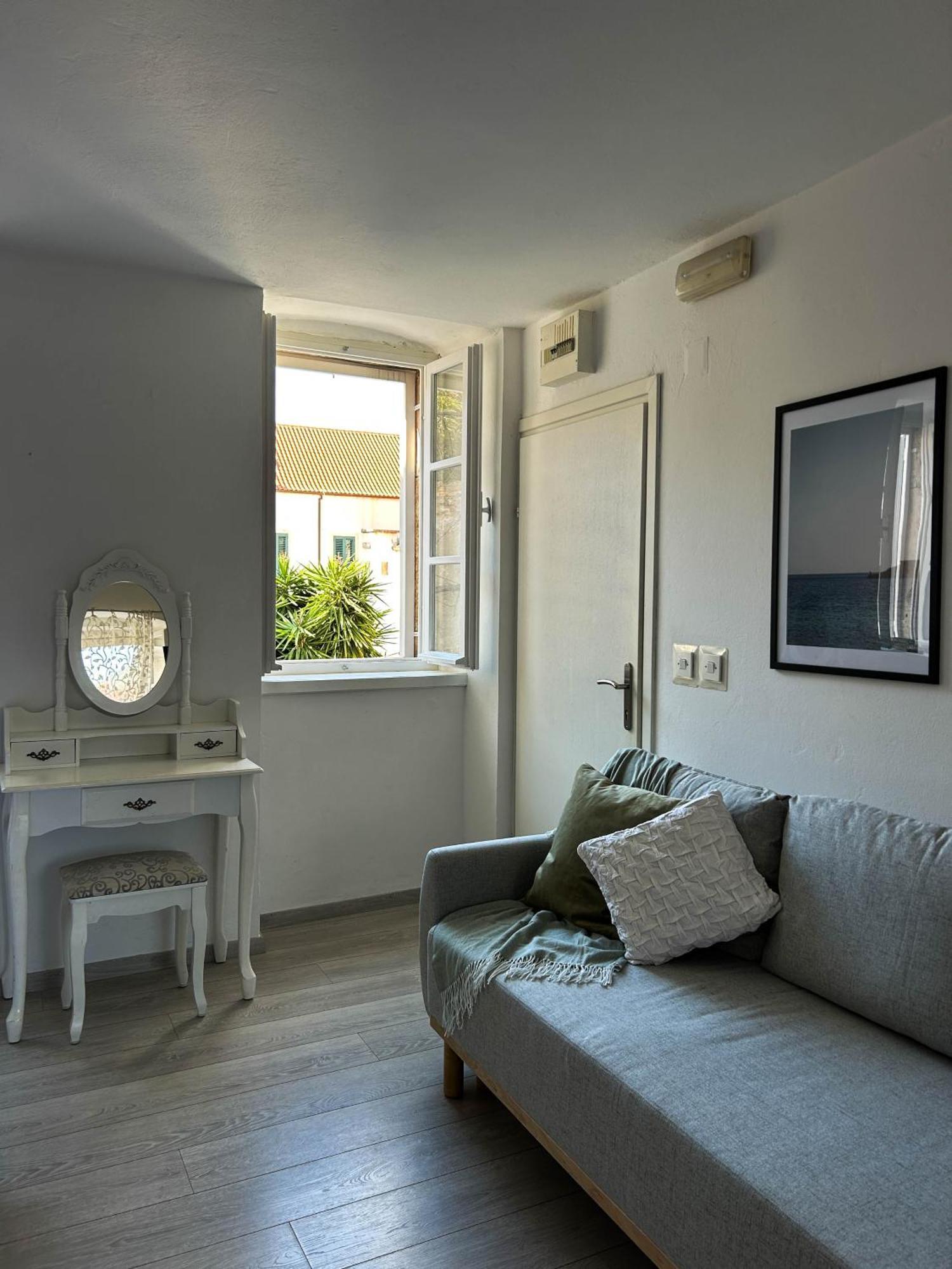 דוברובניק Iza Roka Apartments מראה חיצוני תמונה